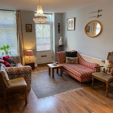 Quirky Town Centre Apartment With River Terrace Macclesfield Buitenkant foto