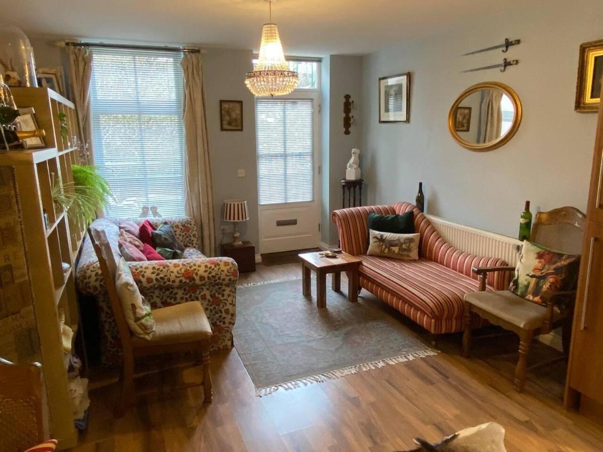 Quirky Town Centre Apartment With River Terrace Macclesfield Buitenkant foto