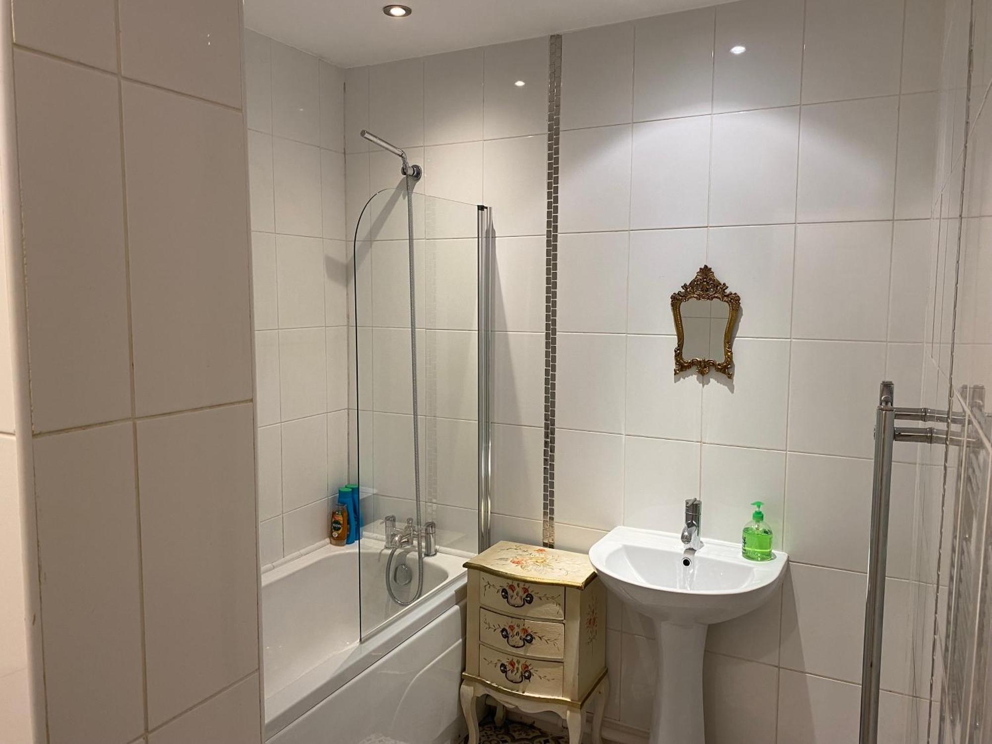 Quirky Town Centre Apartment With River Terrace Macclesfield Buitenkant foto